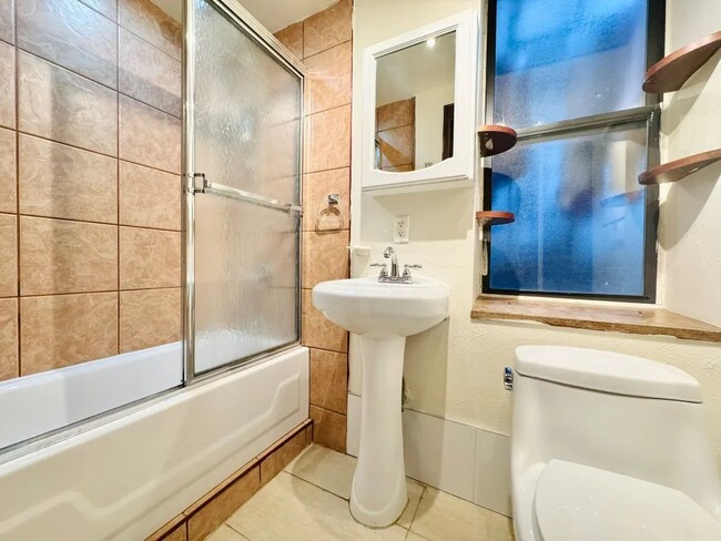 Photo - Furnished room/NOT APARTMENT Unit 1B