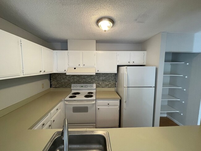 Photo - 175 Mill Pond Rd