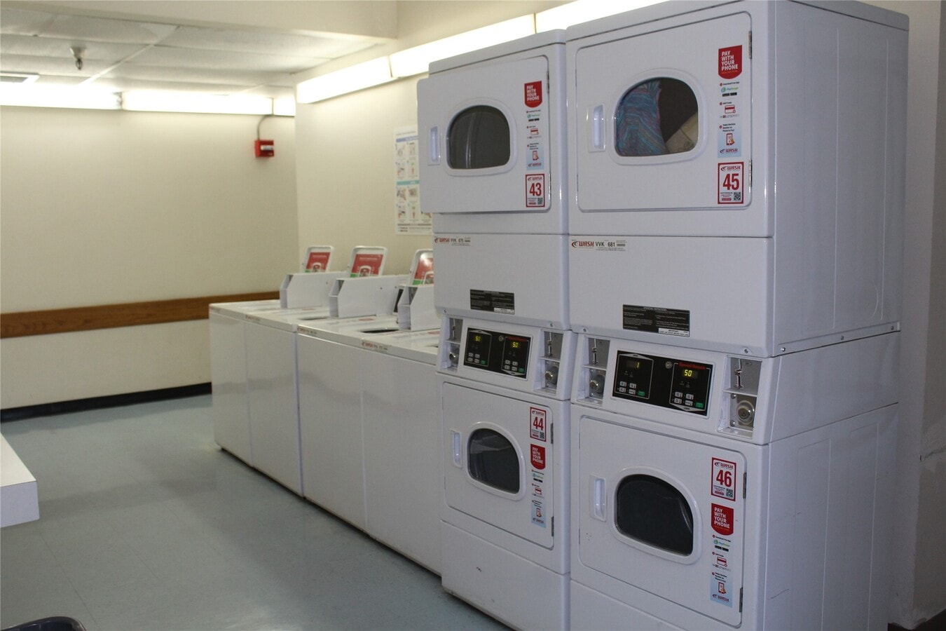 Photo - 255 S Hill St