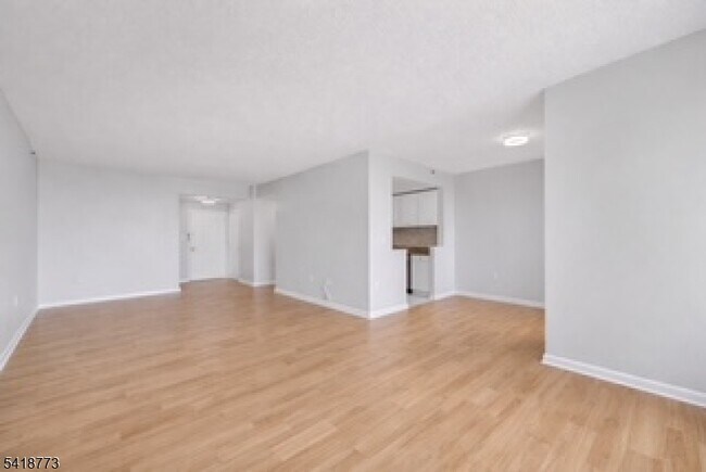 Photo - 100 Old Palisade Rd Unit 1410