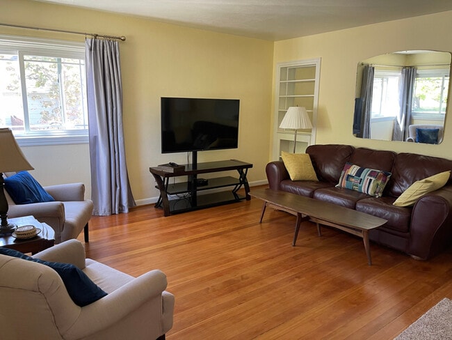 Photo - 1003 S 3rd St