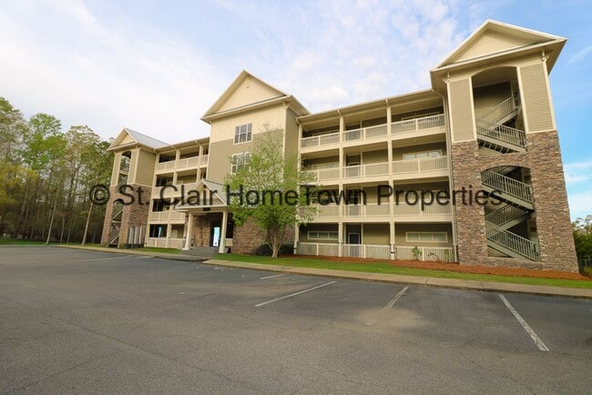 Building Photo - Condo on Logan Martin Lake