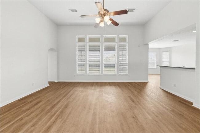 1402 Chandler Cove