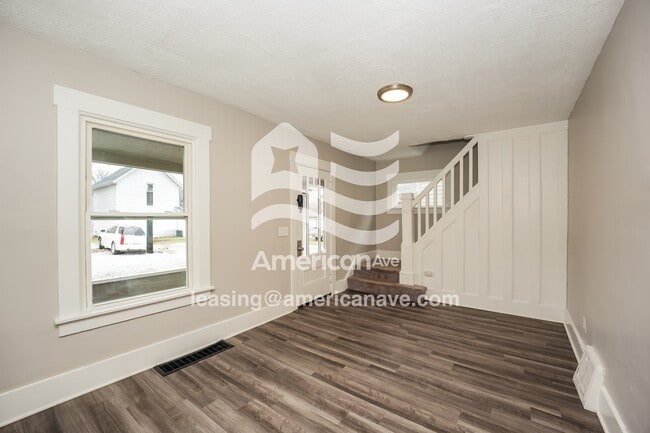 Photo - 1919 Widmer Ct NE