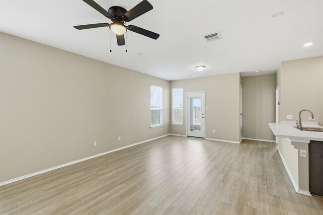 Photo - 513 Thunder Valley Trl