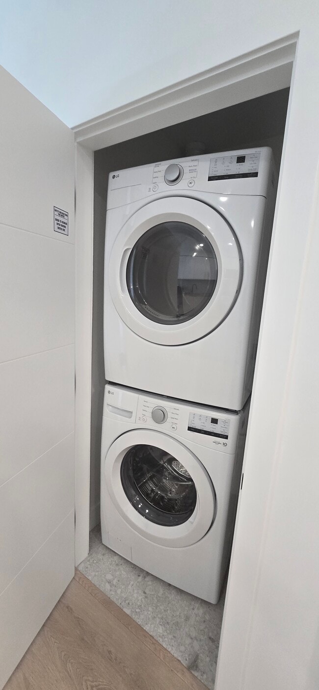 Photo - 13455 94A Av Unit 303