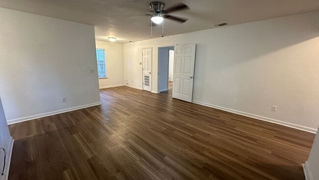 Photo - Recently Updated 3/2 Newer Kitchen, Deck &...