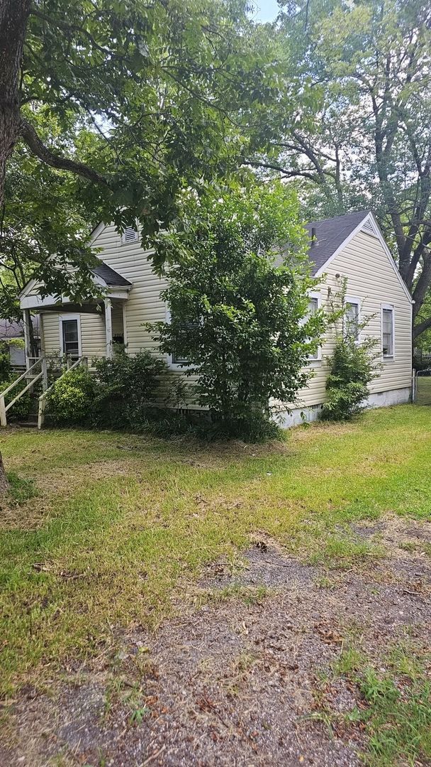 Photo - PRICE REDUCED!! OCTOBER MOVE IN SPECIAL- F...