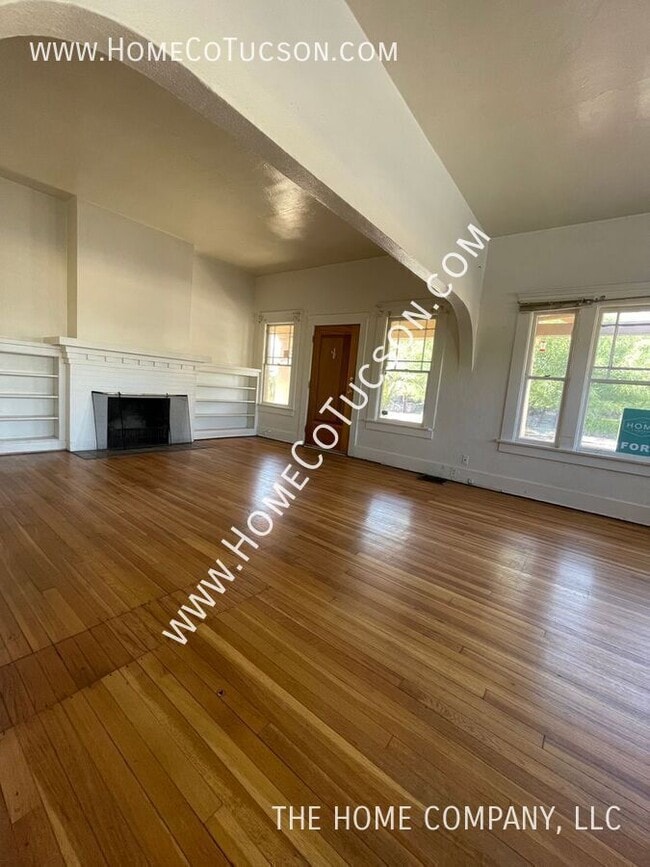 Photo - 222 E 4th St