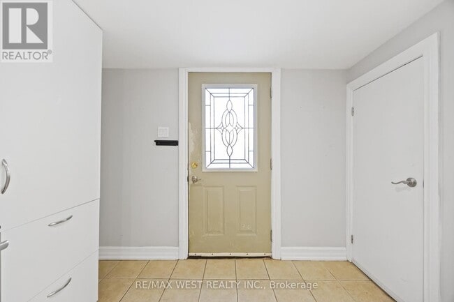 Photo - 2440 King Rd