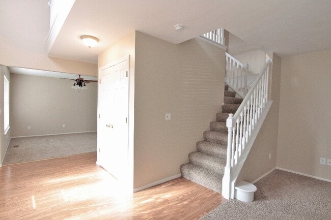 Photo - 95 Counsel Ct