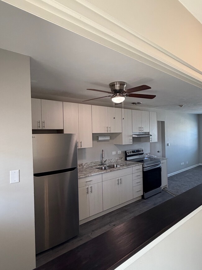 Photo - Colonial Gardens Unit 5500-17