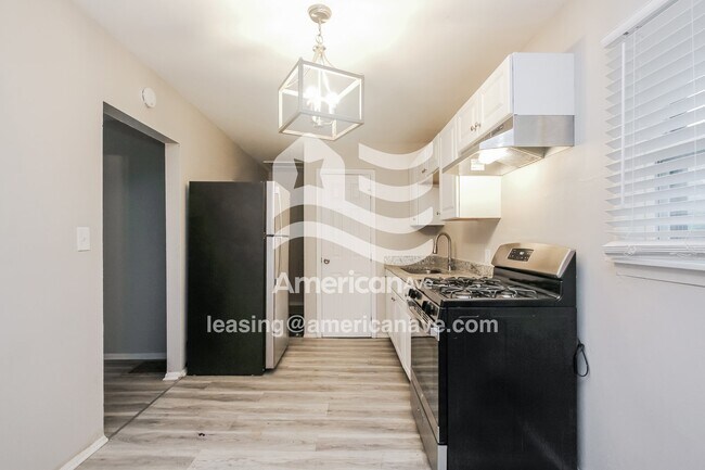 Photo - 1511 E Ohio St