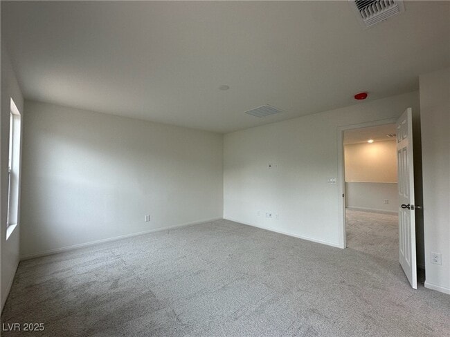 Building Photo - 9613 Hinson St Rental