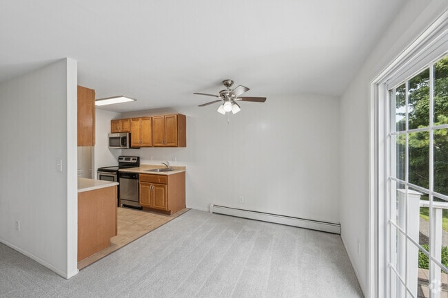 The Imperial 1BR, 1BA - 900SF - Dining Room