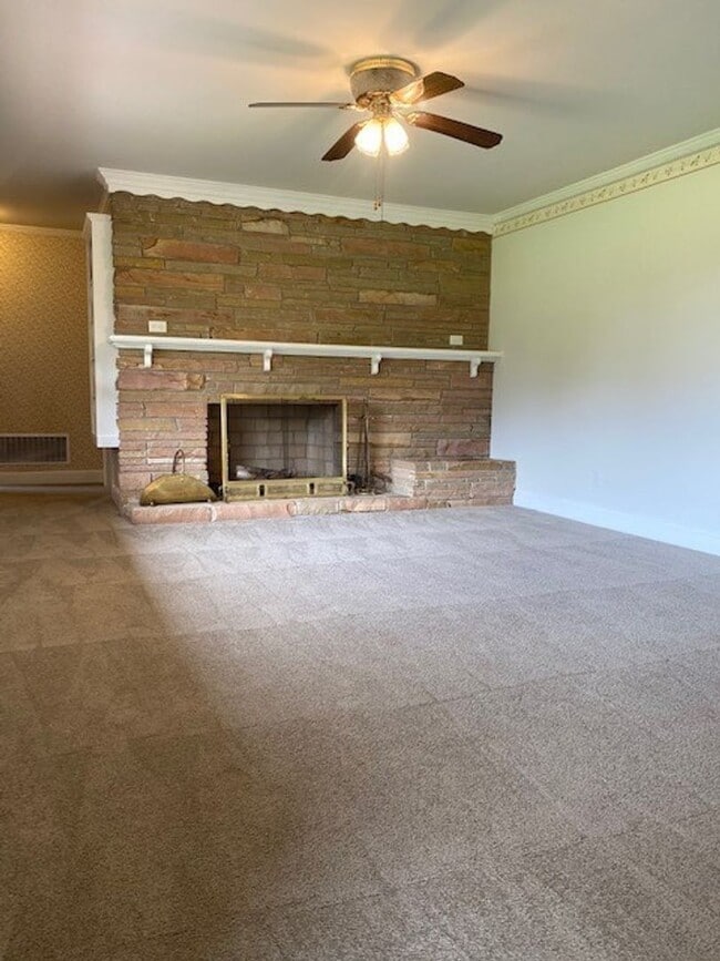 Photo - 819 Old Smith Chapel Rd