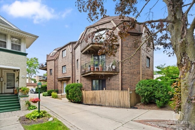 Building Photo - 414 Franklin Ave Unit 3A Rental