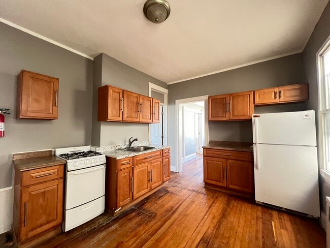 Photo - 181 Lexington Ave Unit 2R