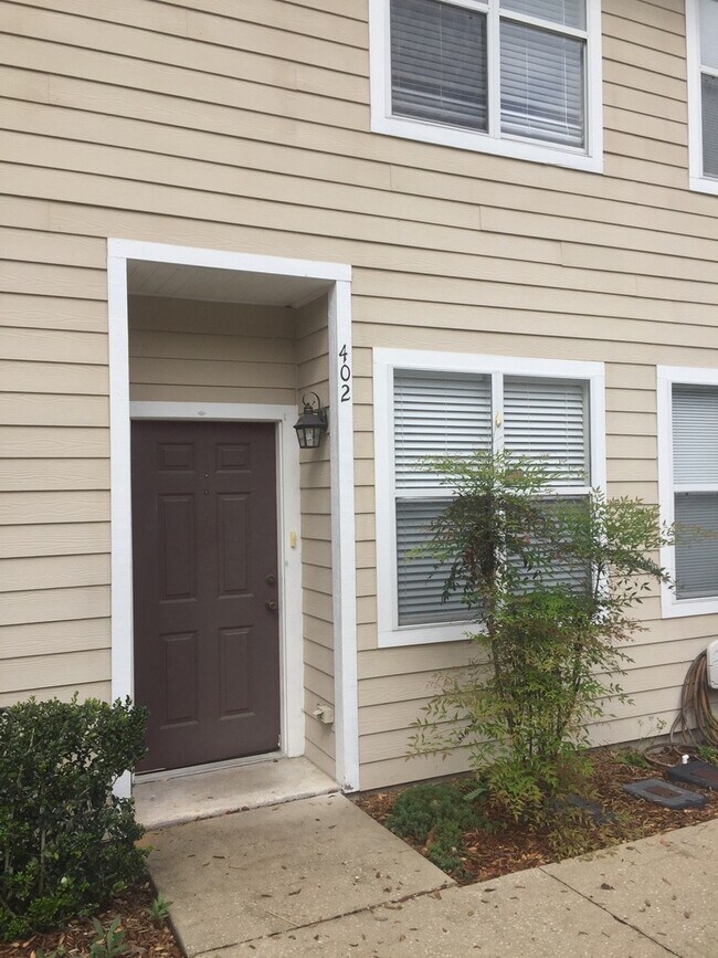2 Bedroom 2 1/2 Bath In NW Seventh Street ... - 2 Bedroom 2 1/2 Bath In NW Seventh Street ... House