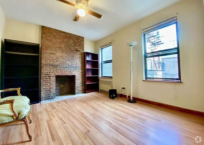 Building Photo - 130 India St Unit 3 Rental