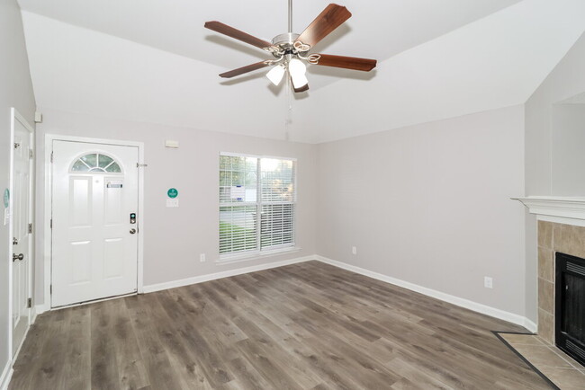 Photo - 2782 Maggie Wds Pl