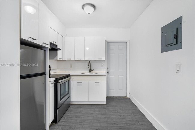 Photo - 730 NE 128th St Unit 9