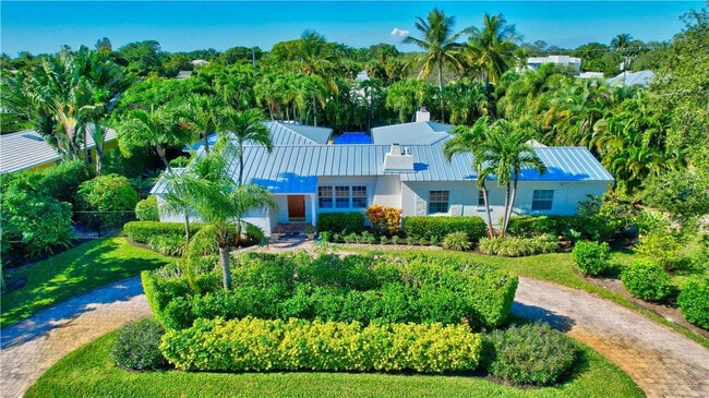 Photo - 302 NW 11th St