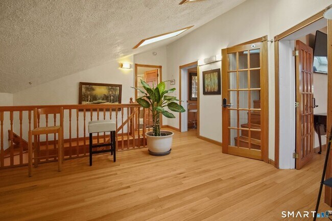 Photo - 45 W North St