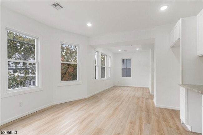 Photo - 813 S 12th St