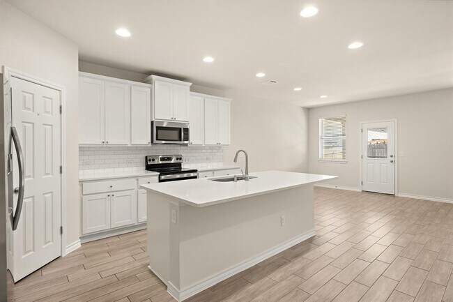 Photo - 148 Limonite Ln