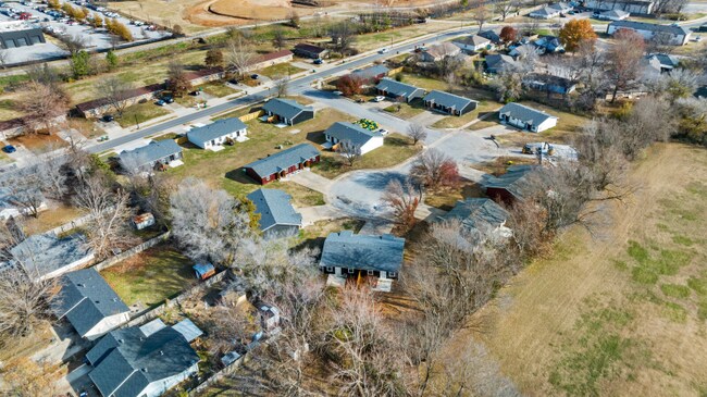 Photo - 305 Trailside Ter Unit A