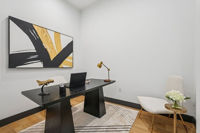 Photo - Lexington on Broadway