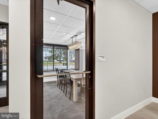 Photo - 624 Main St Unit 105