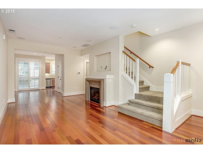 Photo - 658 SW Rustica Terrace