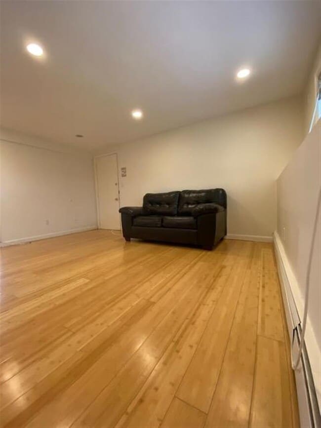 Photo - 126 Clifton St Unit 5