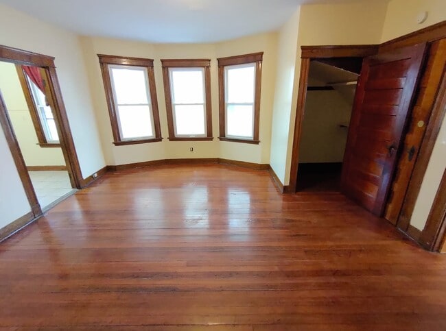 Building Photo - 406 Shelton Ave Unit 1 Rental