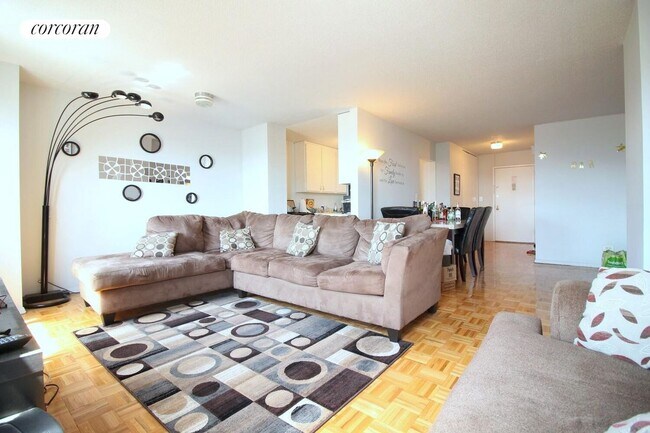 Building Photo - 401 2nd Ave Rental