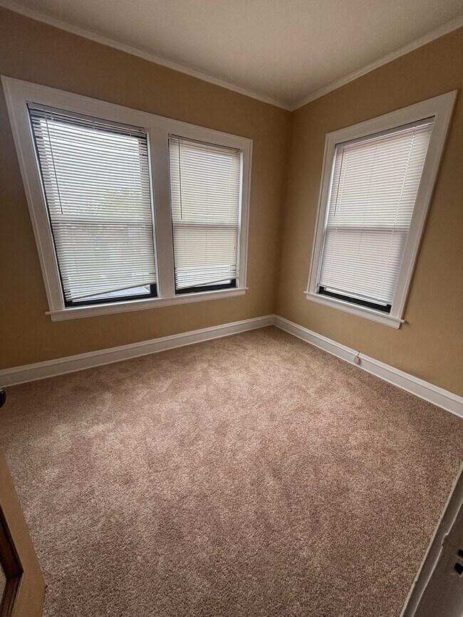 Photo - 5536 W Cornelia Ave Unit 2