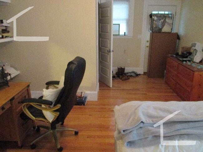 Photo - 3 Bed 1 Bath in Brighton 9/1