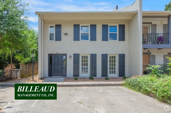 Building Photo - 301 Kingston Dr Rental