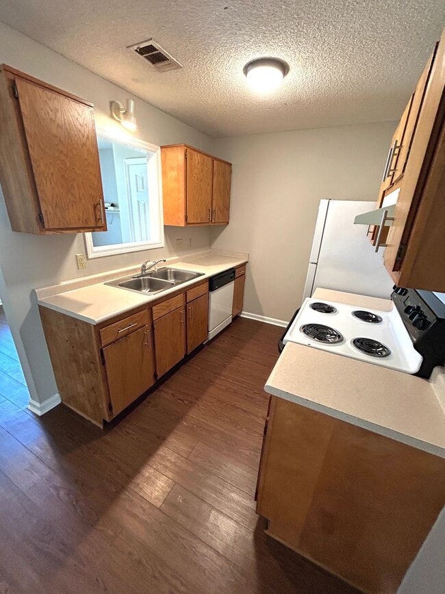 28 Chatham St Unit A