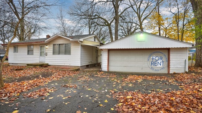 Photo - 4808 Alpha Way