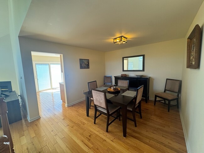 Photo - 86 Racquet Rd