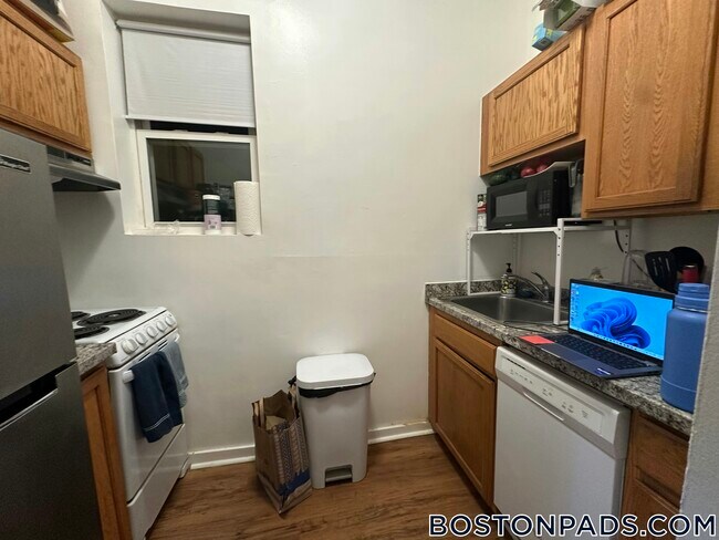 111 Norway St Unit 105