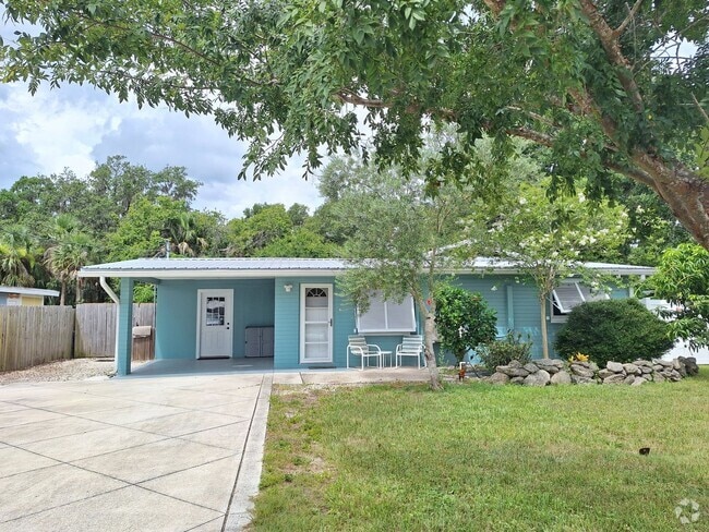 Building Photo - LOCATION LOCATION MAINLAND NEW SMYRNA BEACH! Rental