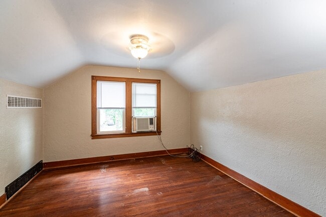 Photo - ds1917 Unit 1919