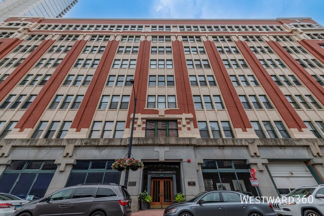 Building Photo - 732 S Financial Pl Unit 417
