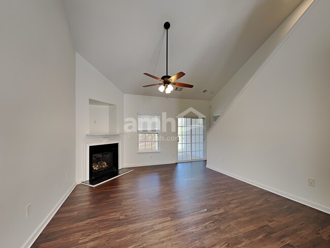 Photo - 127 Mercer Dr