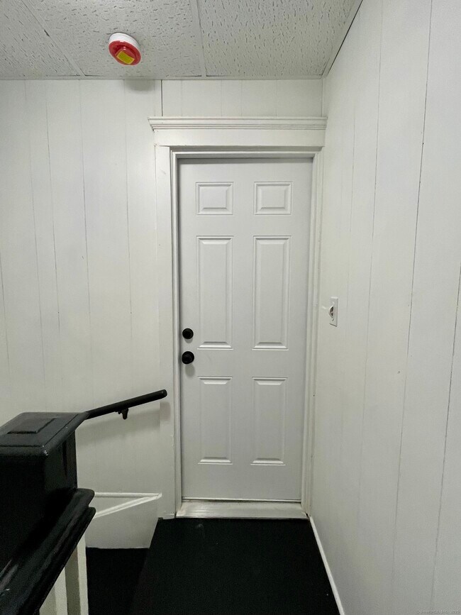 Photo - 46 George St Unit 02