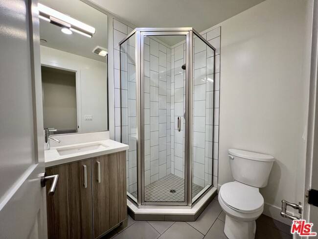 Photo - 1232 Kings Rd Condo Unit 305